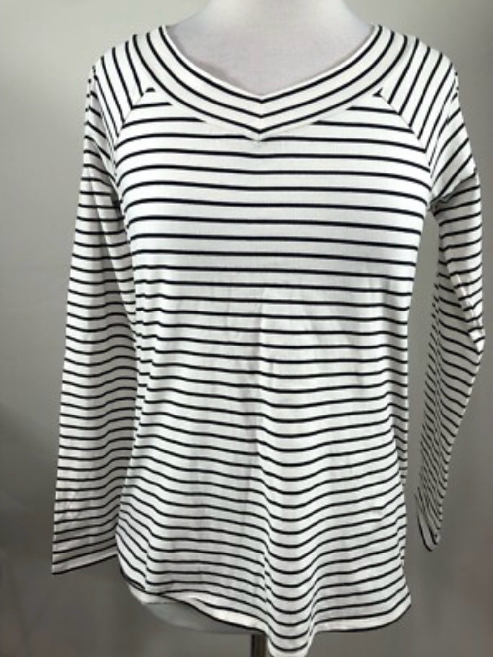 LOFT White Black Striped Raglan Top Pullover Womens Large Stretchy Loose Fit
